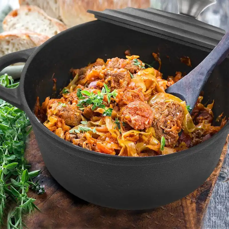 Niska cena Garnek żeliwny z pokrywką 2,7 l