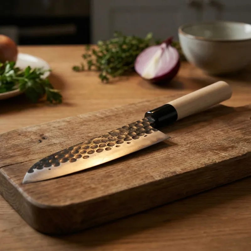 TOJIRO Hammered 17 cm - nóż japoński Santoku ze stali nierdzewnej Szybka wysyłka