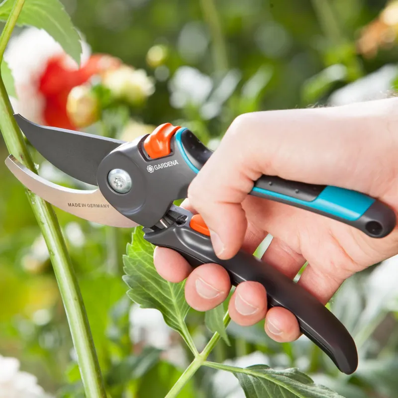 Promocja GARDENA Comfort B/M - sekator ogrodowy ze stali nierdzewnej