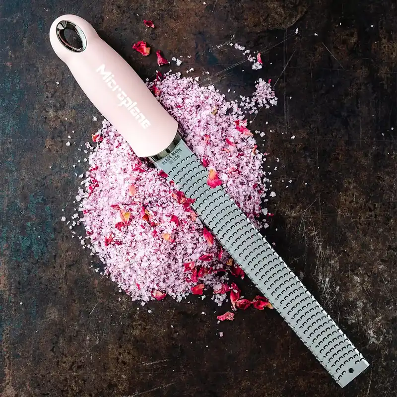 Szybka wysyłka MICROPLANE Premium Zester jasnoróżowy - zester / tarka do cytrusów ze stali nierdzewnej